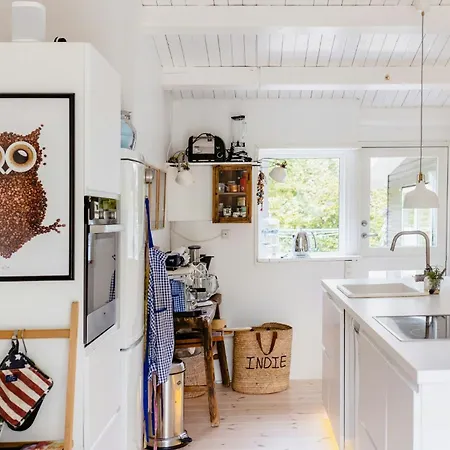 Charming And Cozy Summerhouse In Hébergement de vacances *