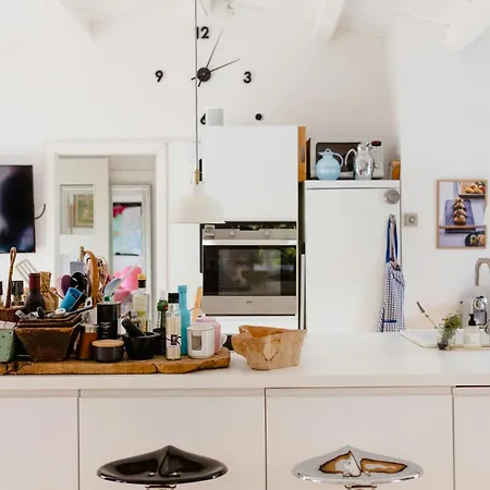 Charming And Cozy Summerhouse In Hébergement de vacances Gilleleje
